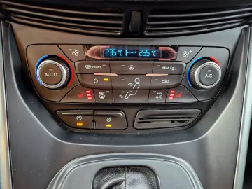 Ford Kuga 2.0 TDCi 4WD Powershift Trend