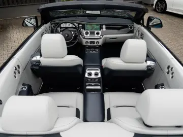 ROLLS ROYCE Dawn