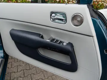 ROLLS ROYCE Dawn