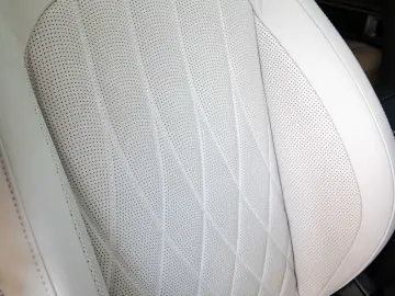 MERCEDES-BENZ G 63 AMG New Model - 1 Owner