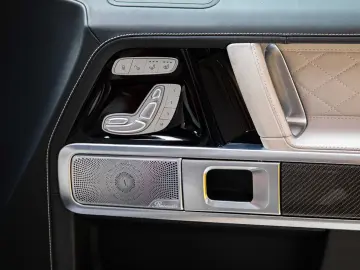 MERCEDES-BENZ G 63 AMG New Model - 1 Owner