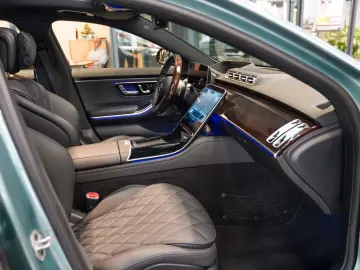 MERCEDES-BENZ S 350 d 4M AMG Räder verdesilber Pano &hellip;