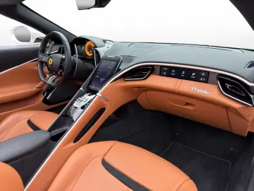 FERRARI Roma Spider   Painted Shields   MADM