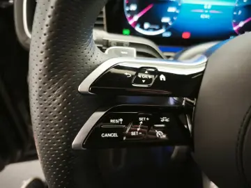 MERCEDES-BENZ GLS 450 4M AMG