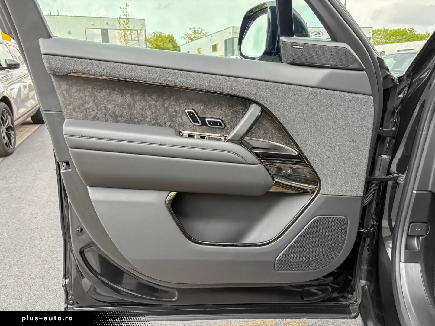 LAND ROVER Range Rover Sport DYNAMIC HSE P440E 22 AHK PANO