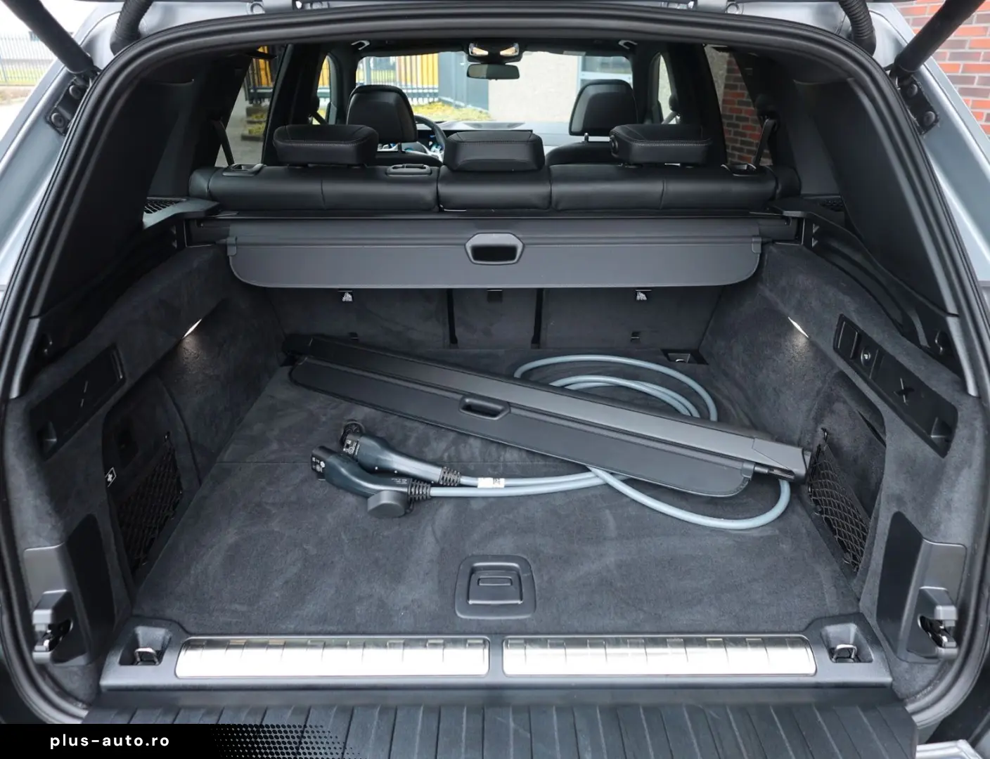 BMW X5 50e xDrive   M Sport Pro - AHK - SoftClose