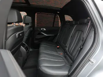 BMW X5 50e xDrive   M Sport Pro - AHK - SoftClose