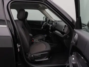 MINI Cooper SE Countryman Essential All4 Kamera DAB