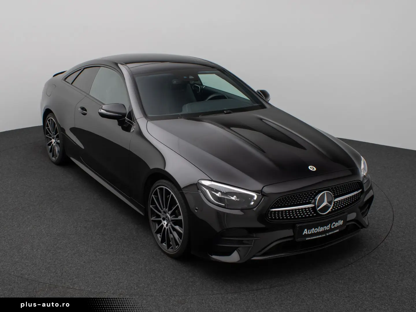 MERCEDES-BENZ E300d Coupe 4Matic AMG Panorama Kamera LED