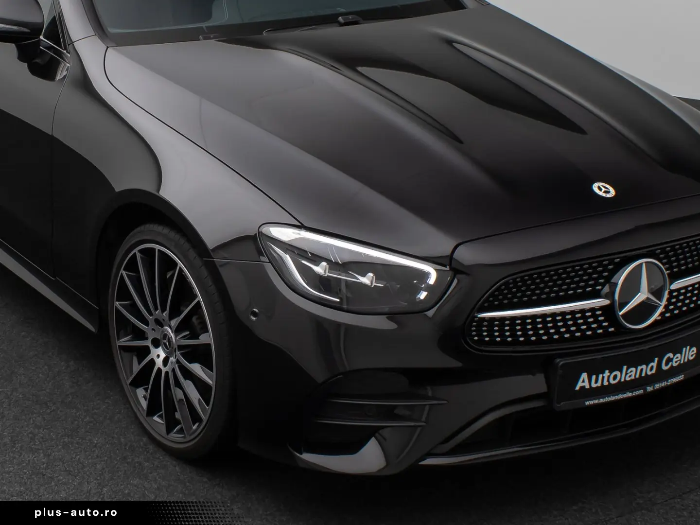 MERCEDES-BENZ E300d Coupe 4Matic AMG Panorama Kamera LED