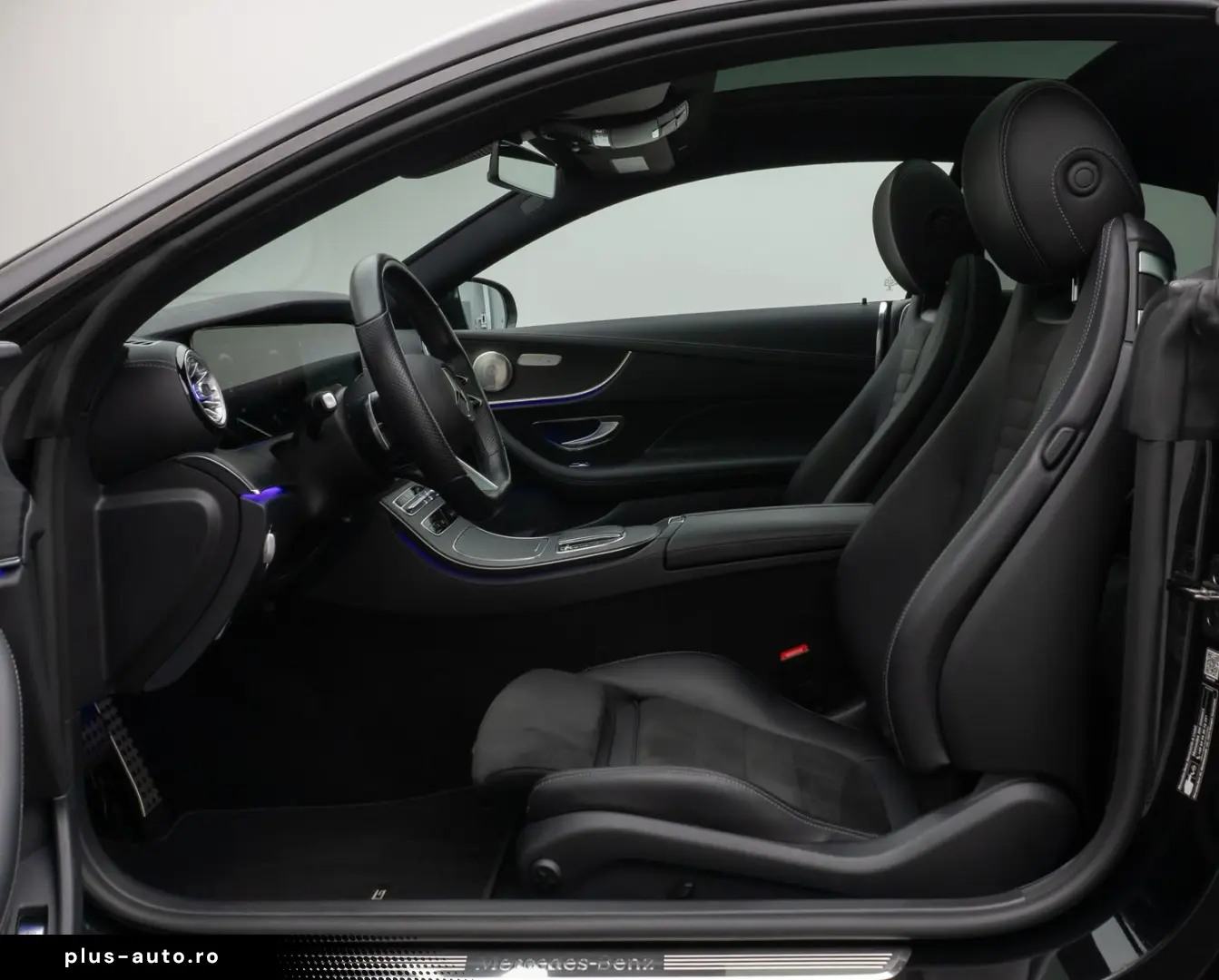 MERCEDES-BENZ E300d Coupe 4Matic AMG Panorama Kamera LED