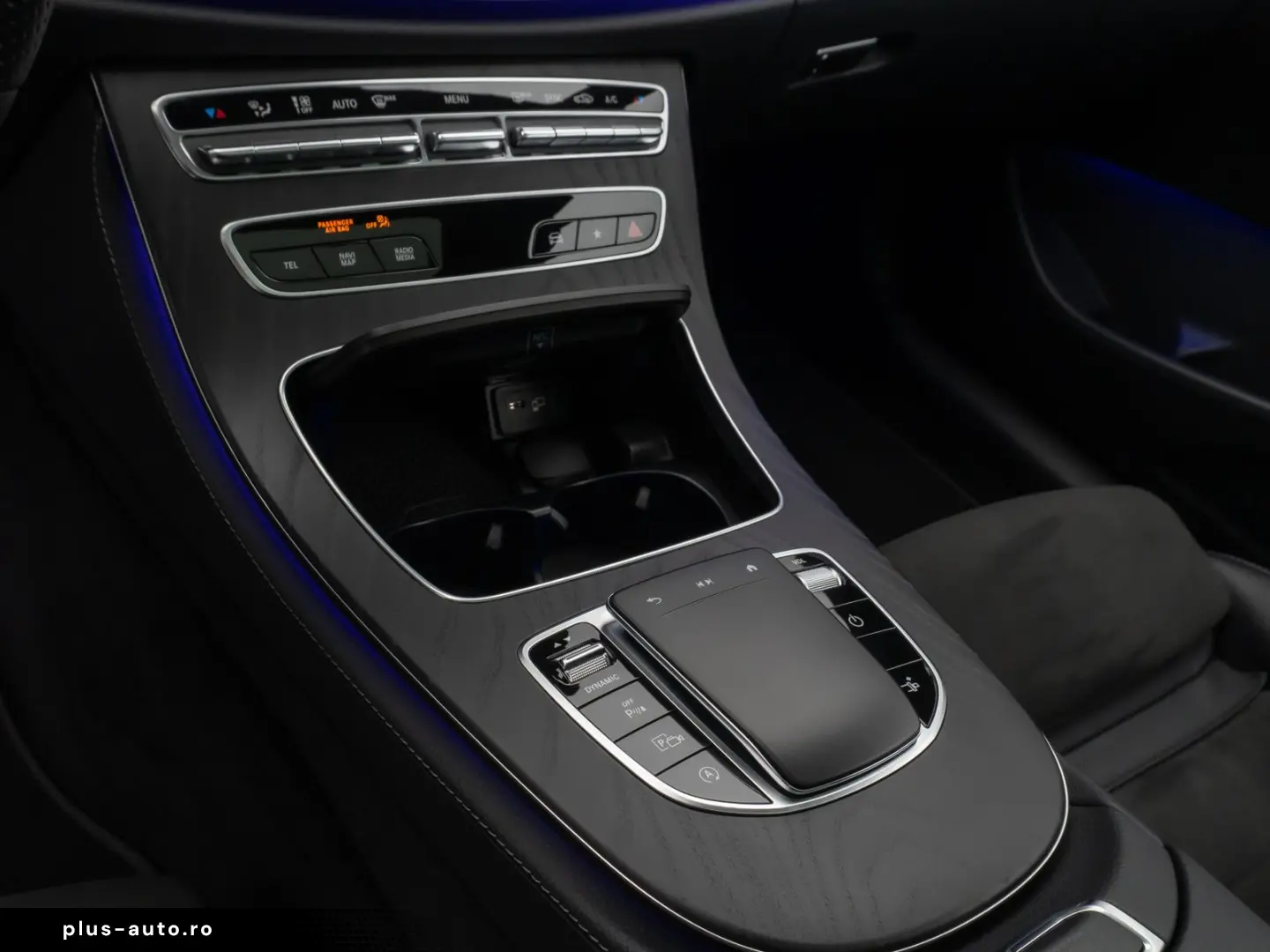 MERCEDES-BENZ E300d Coupe 4Matic AMG Panorama Kamera LED