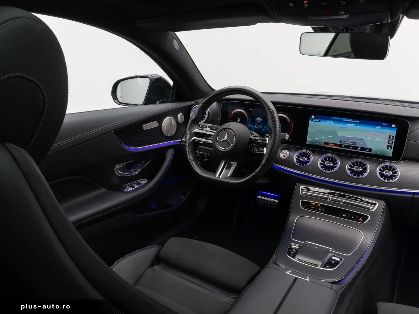 MERCEDES-BENZ E300d Coupe 4Matic AMG Panorama Kamera LED