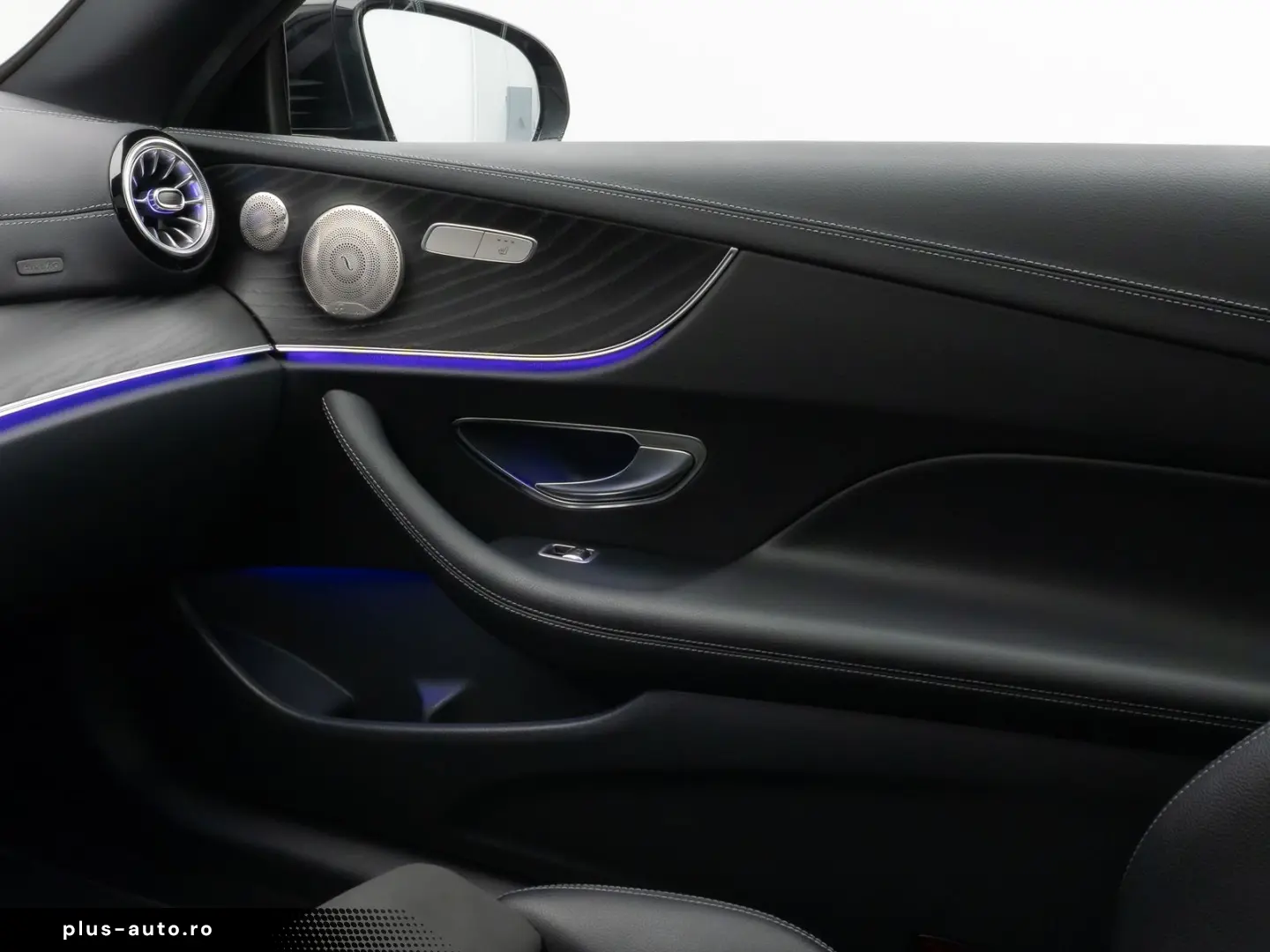 MERCEDES-BENZ E300d Coupe 4Matic AMG Panorama Kamera LED