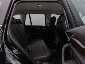 BMW X3 xD20d Kamera DAB CockPitPlus LED Sport Leder