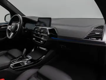 BMW X3 xD30e Panorama HUD DAB HiFi Komfort Sport 20