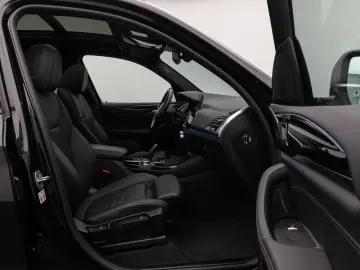 BMW X3 xD30e Panorama HUD DAB HiFi Komfort Sport 20