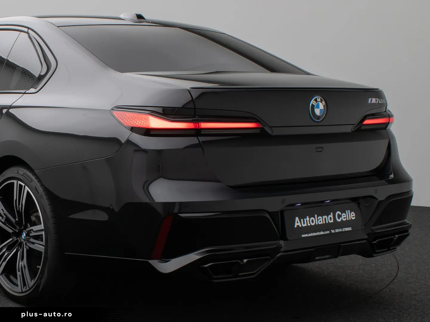 BMW M760e Sky Lounge B&W Fond Ent M-Performance Voll