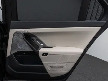 BMW M760e Sky Lounge B&W Fond Ent M-Performance Voll