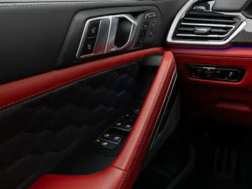 BMW X6 M Competition 360  Fond-Ent SoftCl Individual