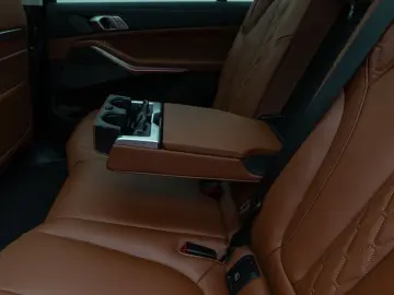 BMW X7 xD40d Panorama 360 HUD DAB H K Massage SoftCl