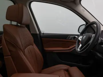 BMW X7 xD40d Panorama 360 HUD DAB H K Massage SoftCl