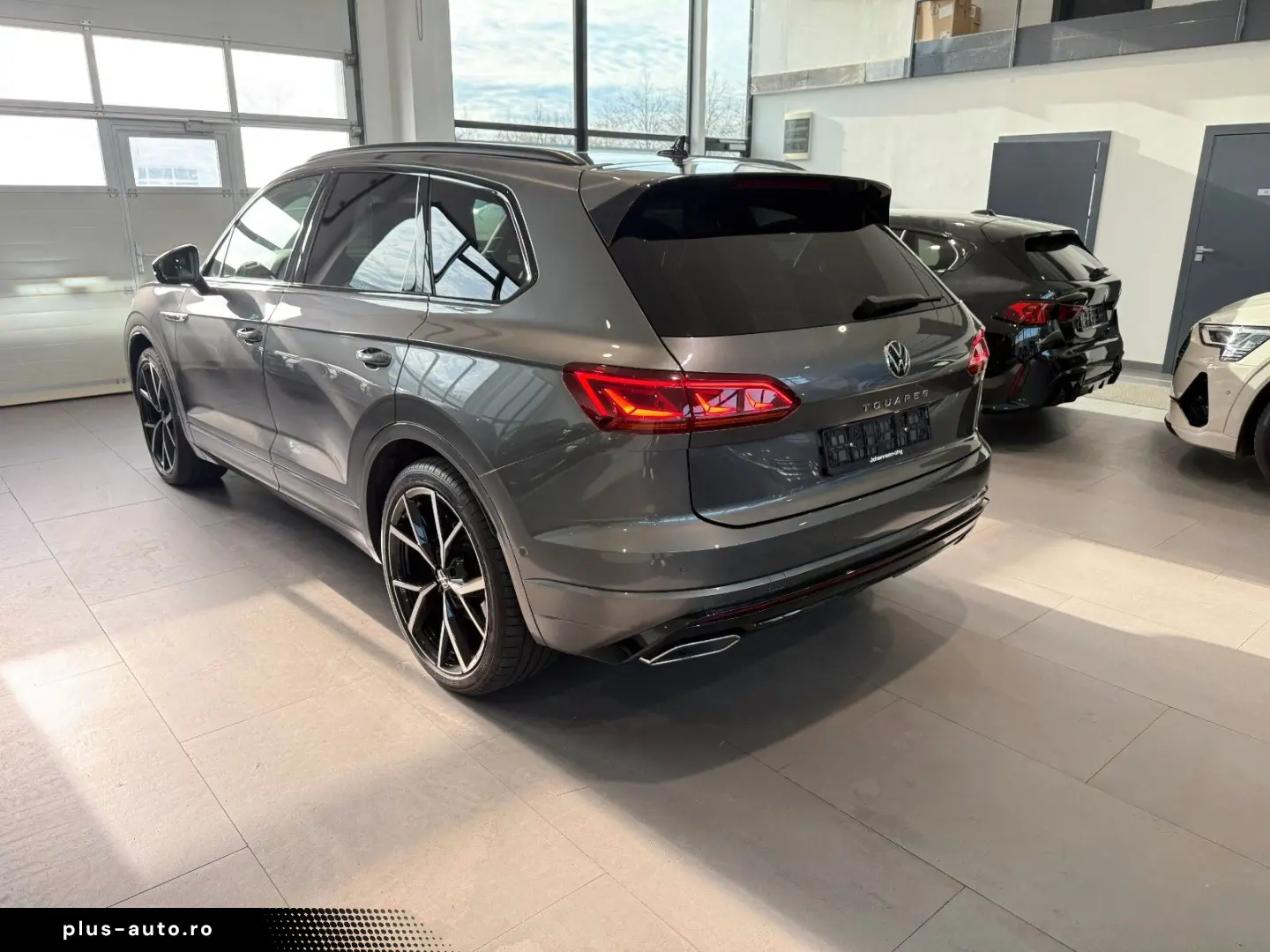 VW Touareg R-Line 4M MATRIX 360  DYN PANO STHZ AHK