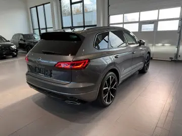 VW Touareg R-Line 4M MATRIX 360  DYN PANO STHZ AHK