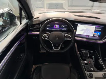 VW Touareg R-Line 4M MATRIX 360  DYN PANO STHZ AHK