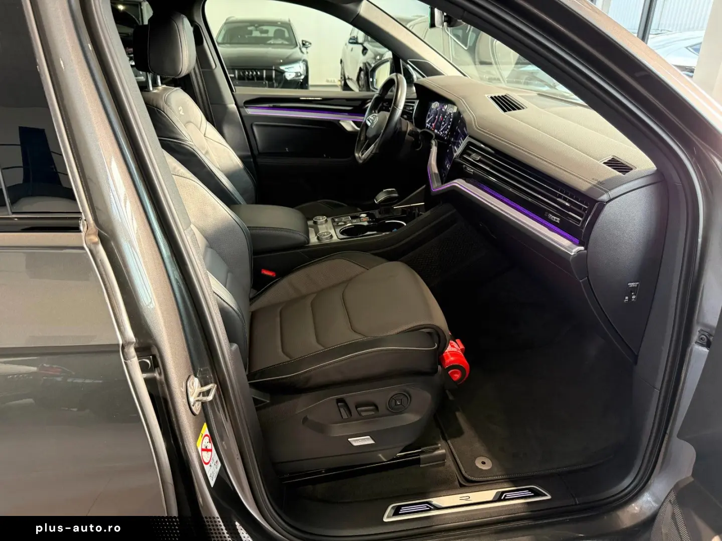 VW Touareg R-Line 4M MATRIX 360  DYN PANO STHZ AHK