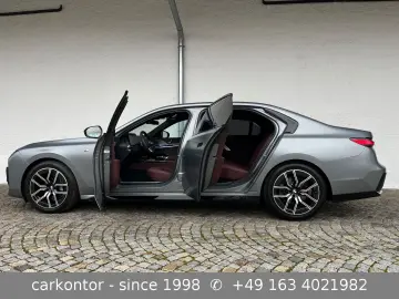 BMW 740 d xDr.  M SPORTPAKET FROZEN FOND ENTERTAIN