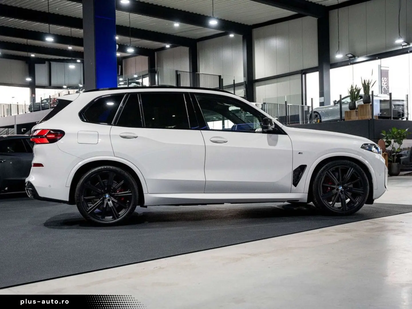 BMW X5 X5 xDrive50e - B&W - HUD - Massage - Sky loun