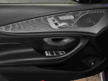 MERCEDES-BENZ CLS 450 4M AMG HEADUP BURMESTER 360  DISTRO