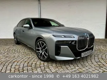 BMW 750e xDr  M SPORTPAKET FROZEN GREY BELÜFT 2025