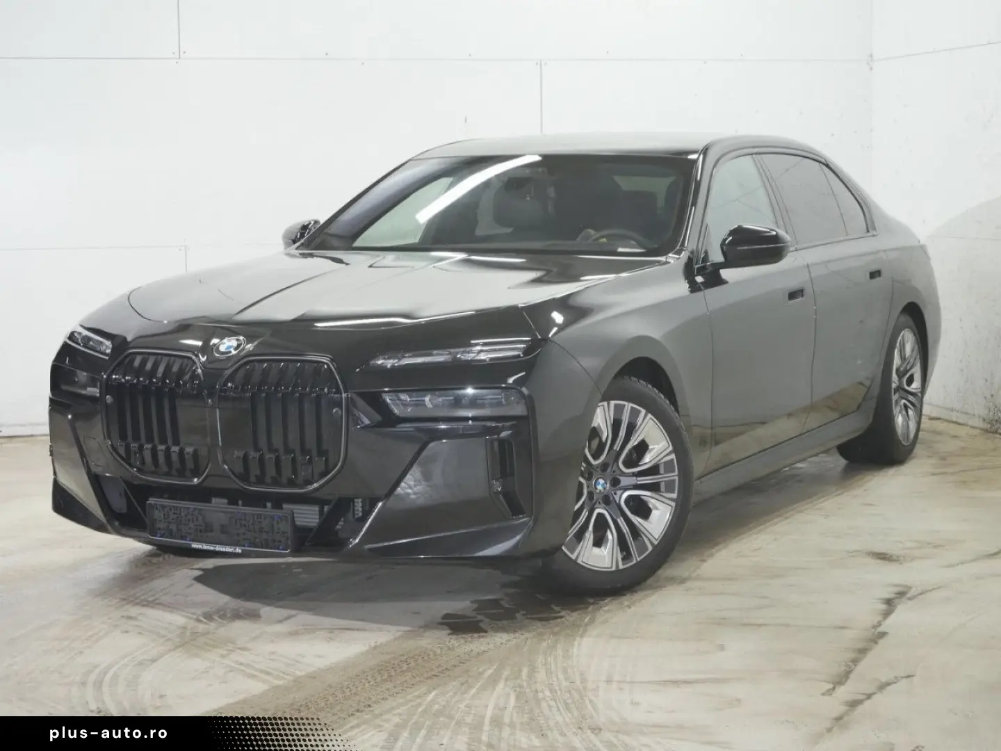 BMW 740d xDrive M Sport Pro Autobahnas LoungeSeating