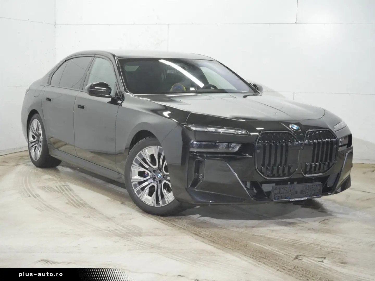 BMW 740d xDrive M Sport Pro Autobahnas LoungeSeating