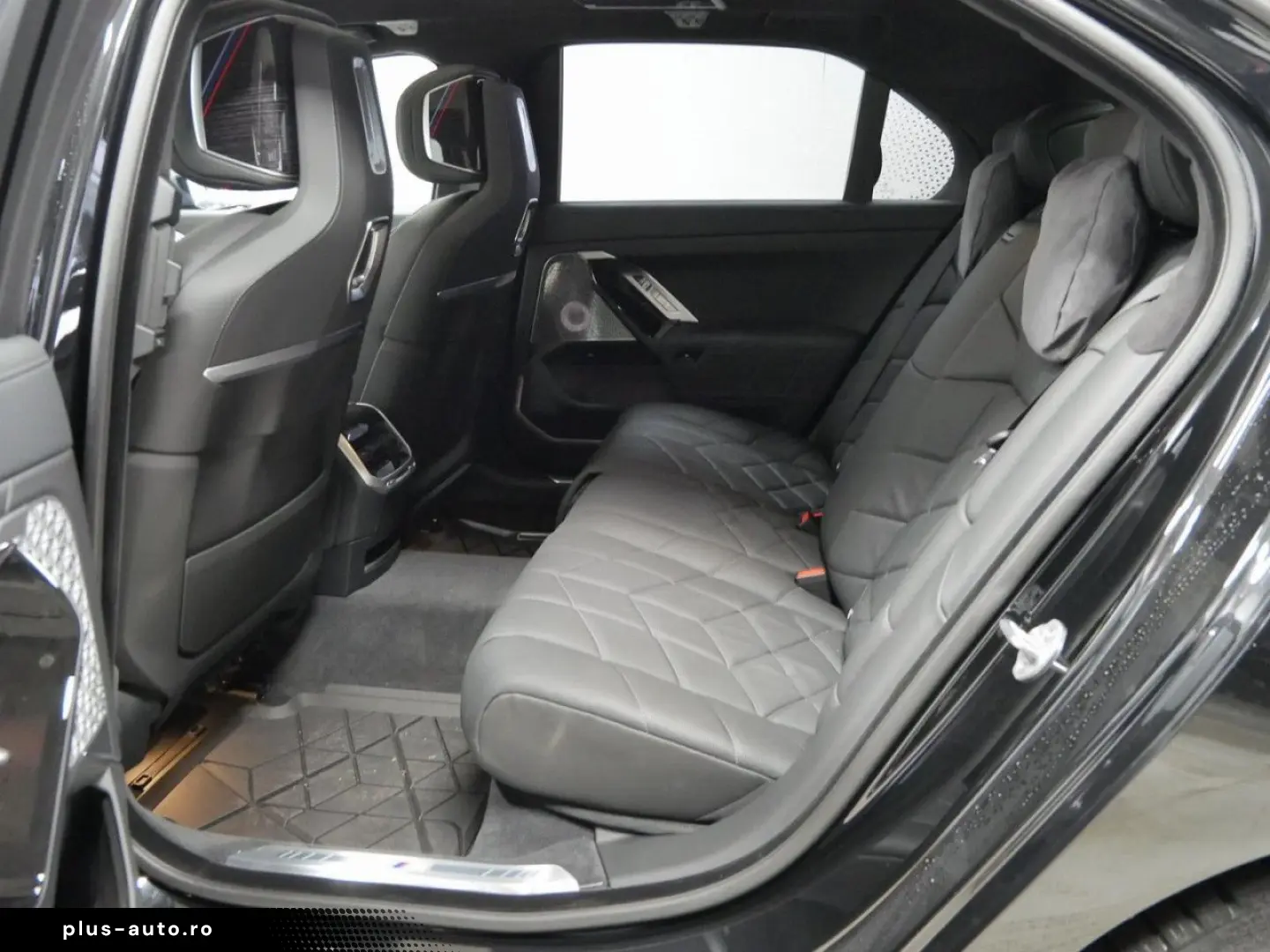 BMW 740d xDrive M Sport Pro Autobahnas LoungeSeating