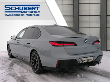 BMW 740 d xDrive M Sport DAProf PA-Prof B&W Standhzg