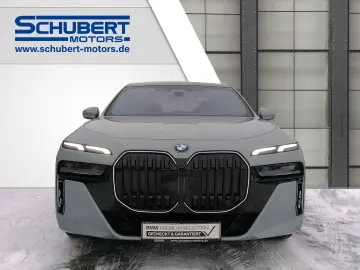 BMW 740 d xDrive M Sport DAProf PA-Prof B&W Standhzg