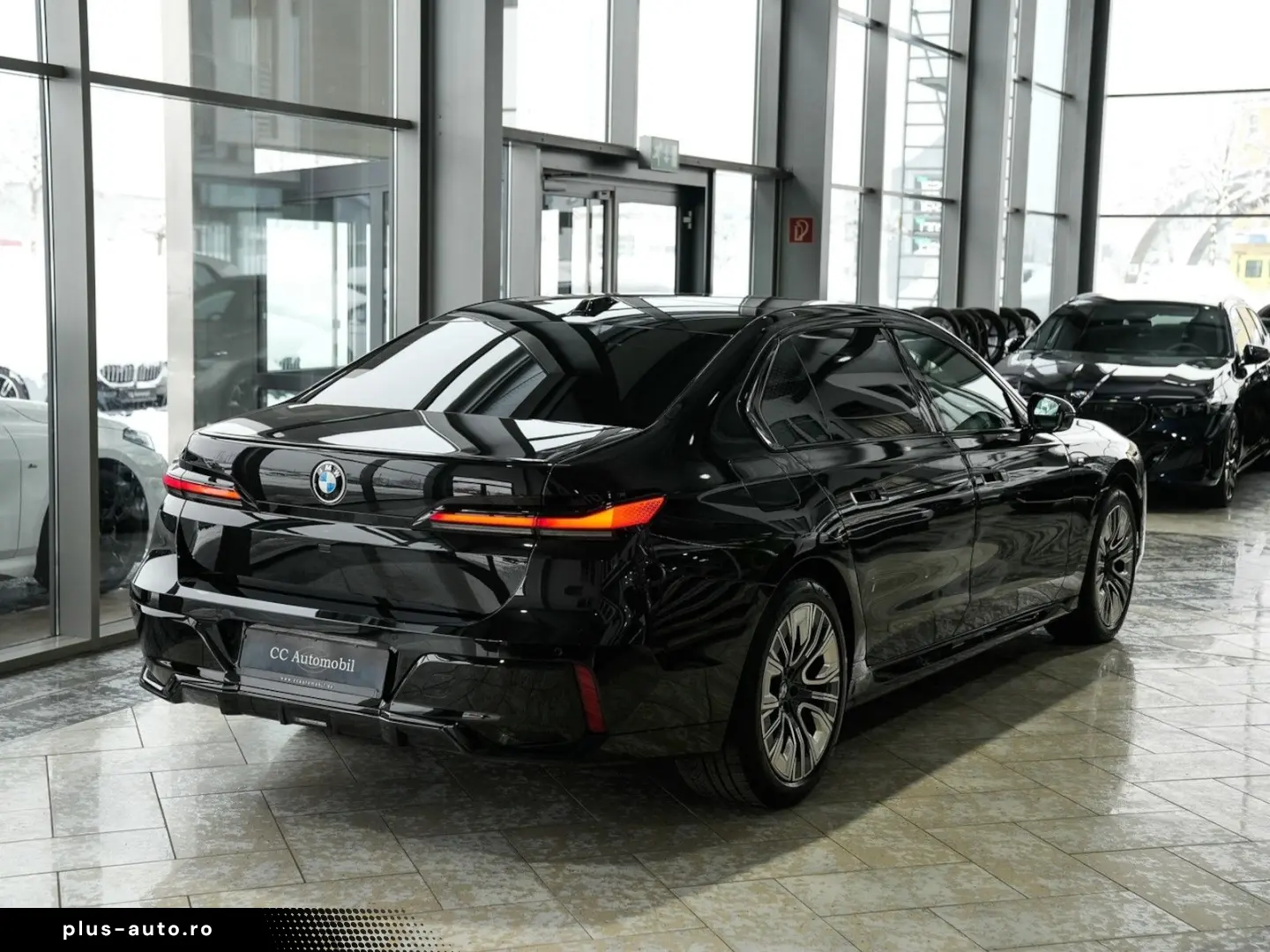 BMW 740d xDrive M SPORT PRO Sky-Lou. Autotür. FOND