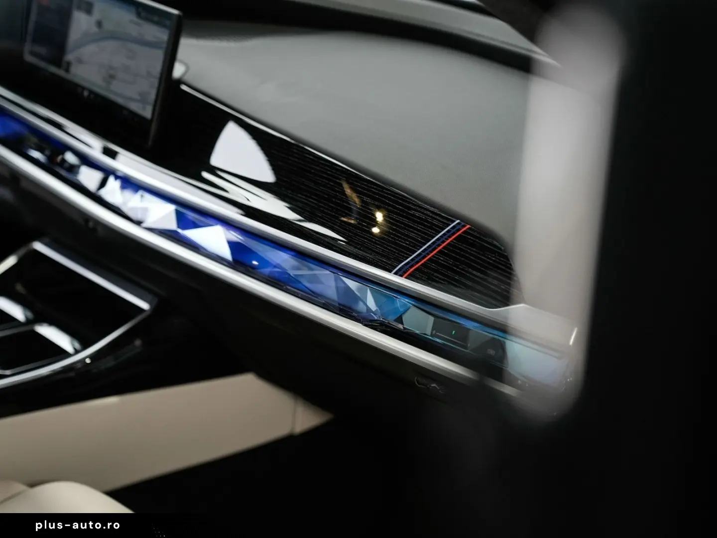 BMW 740d xDrive M SPORT PRO Sky-Lou. Autotür. FOND