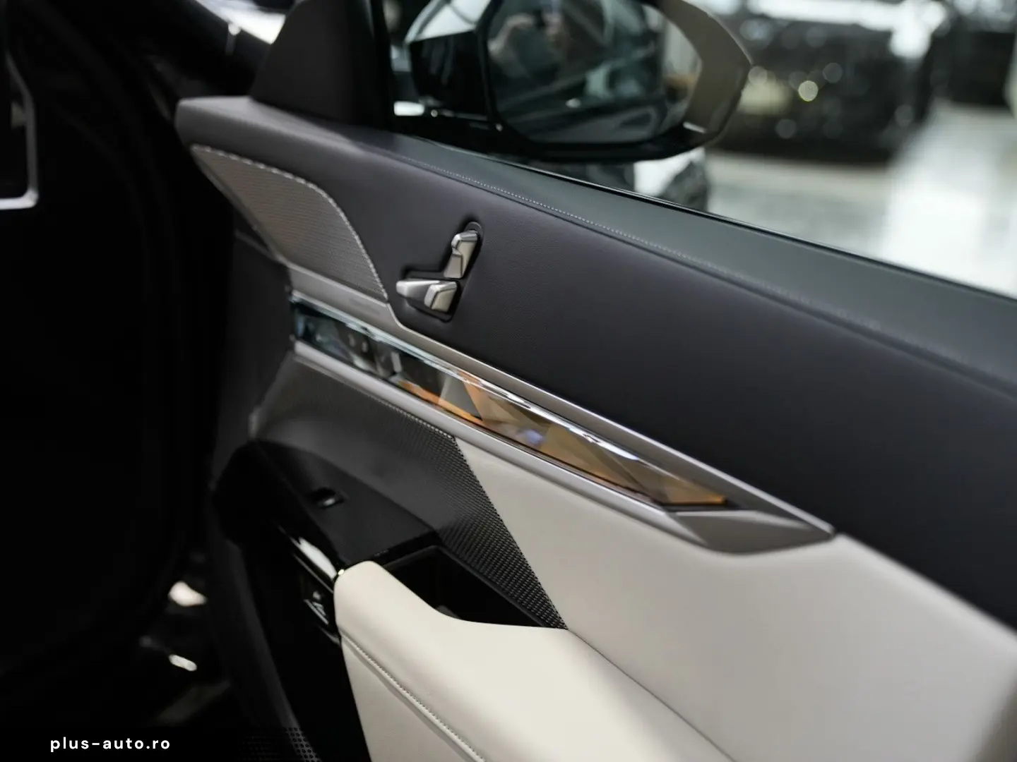 BMW 740d xDrive M SPORT PRO Sky-Lou. Autotür. FOND