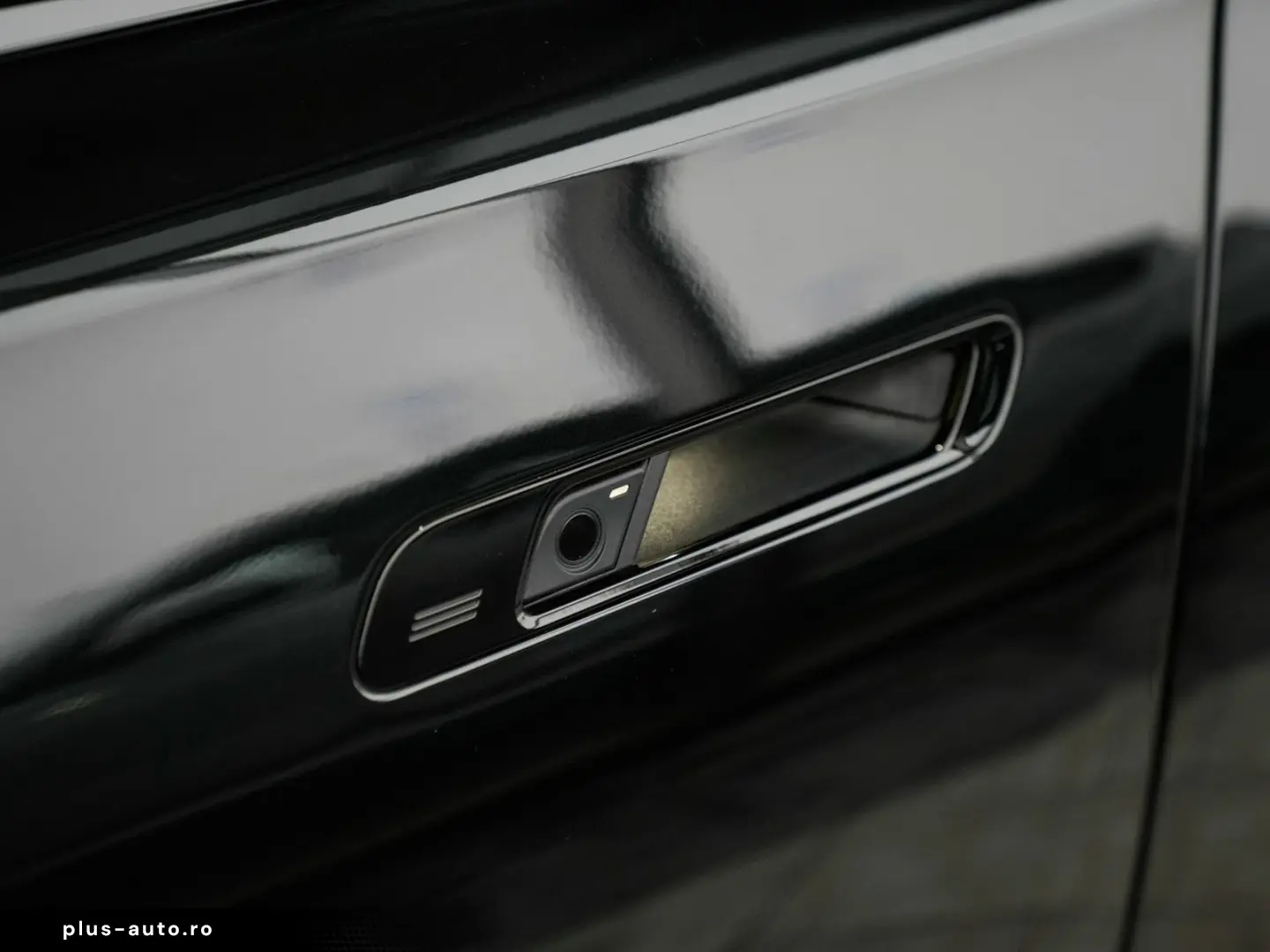 BMW 740d xDrive M SPORT PRO Sky-Lou. Autotür. FOND