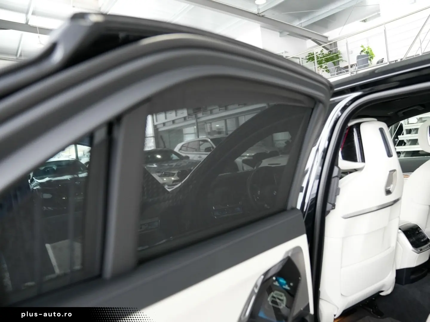 BMW 740d xDrive M SPORT PRO Sky-Lou. Autotür. FOND