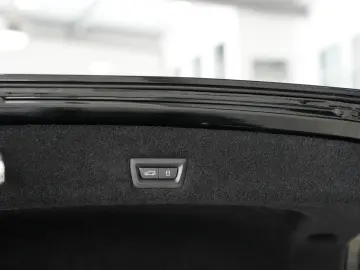 BMW 740d xDrive M SPORT PRO Sky-Lou. Autotür. FOND