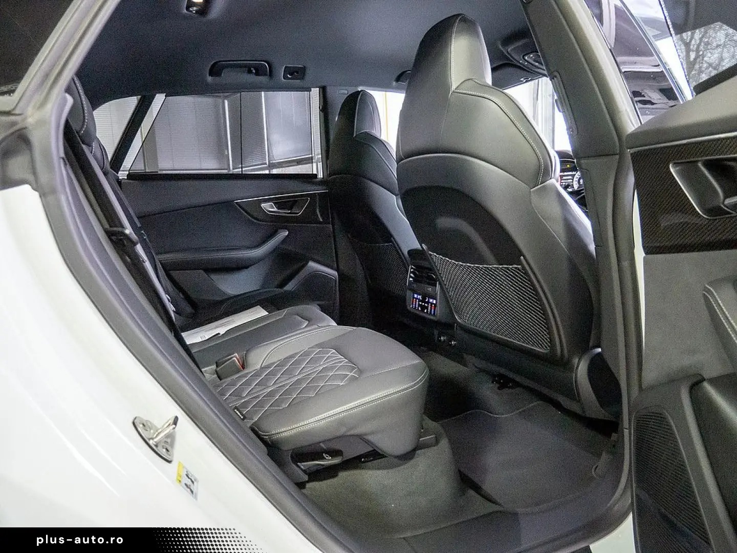 AUDI SQ8 4.0 TFSI quattro MATRIX NAVI AHK B&O STANDHZ