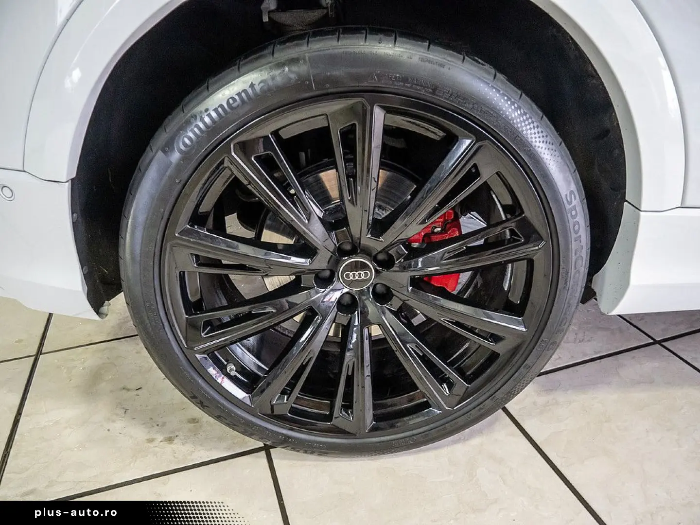 AUDI SQ8 4.0 TFSI quattro MATRIX NAVI AHK B&O STANDHZ