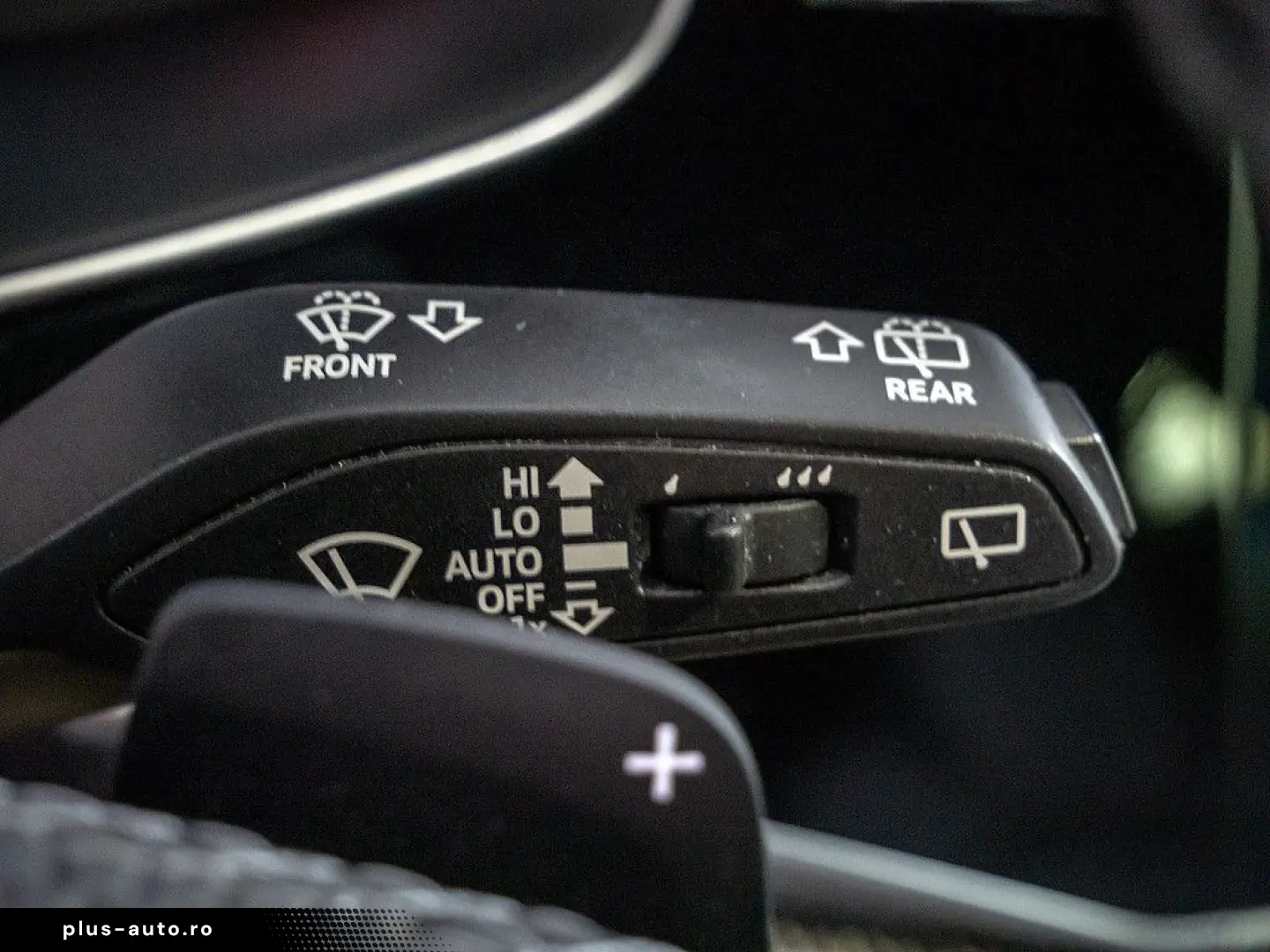 AUDI SQ8 4.0 TFSI quattro MATRIX NAVI AHK B&O STANDHZ