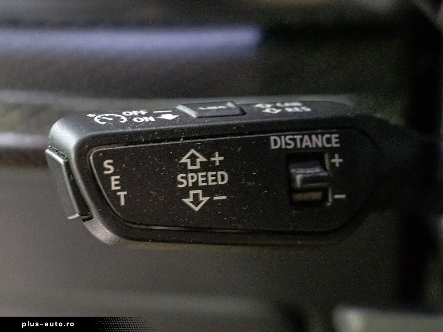 AUDI SQ8 4.0 TFSI quattro MATRIX NAVI AHK B&O STANDHZ