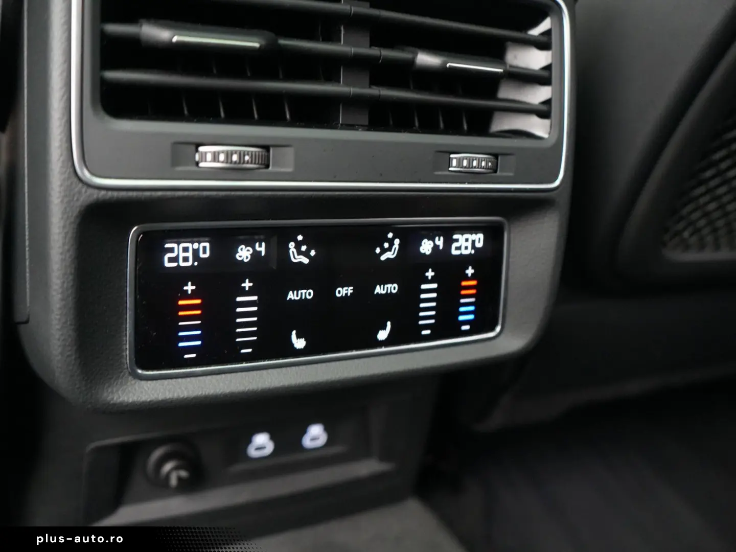 AUDI RS Q8 NACHTSICHT LEDER SITZBELÜ MASSAGE MEMORY